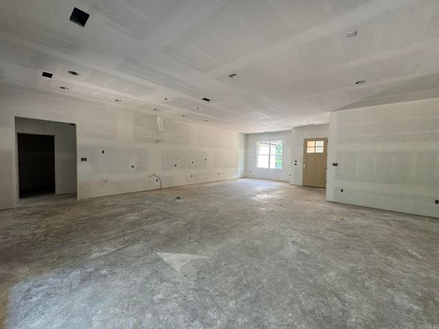 319 Devoe Bend Drive, Maumelle, AR 72113