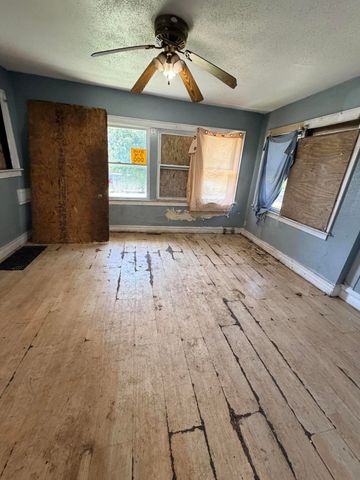 841 Georgia Street, Gary, IN 46402