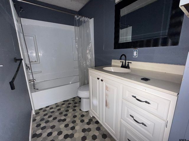 8708 FM 127, Mt Pleasant, TX 75455