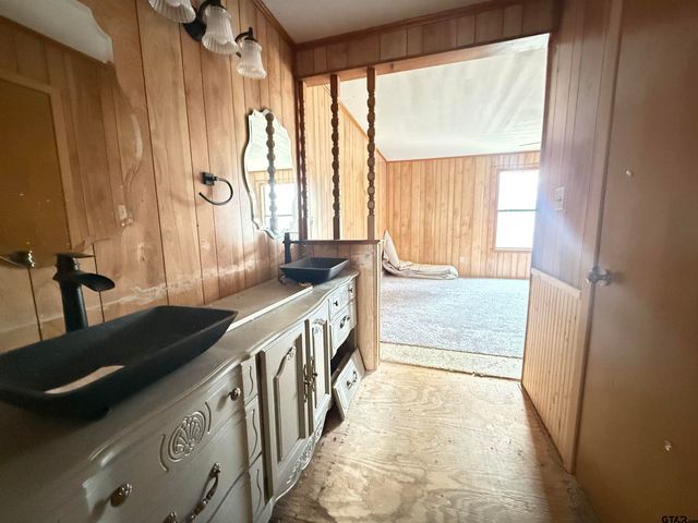 8708 FM 127, Mt Pleasant, TX 75455