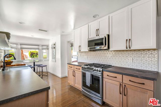 5124 S Mullen Avenue, Los Angeles, CA 90043