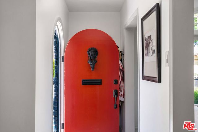 5124 S Mullen Avenue, Los Angeles, CA 90043