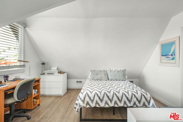 5124 S Mullen Avenue, Los Angeles, CA 90043