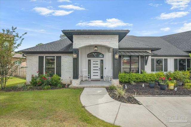 8981 Salt Grass Dr W, Pensacola, FL 32526
