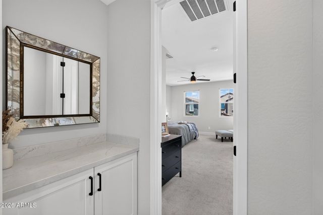 1935 W HIDE Trail, Phoenix, AZ 85085