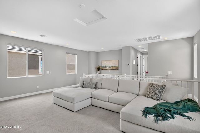 1935 W HIDE Trail, Phoenix, AZ 85085