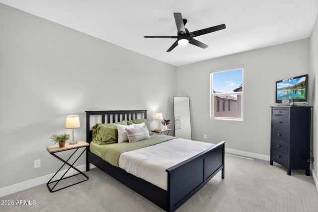 1935 W HIDE Trail, Phoenix, AZ 85085