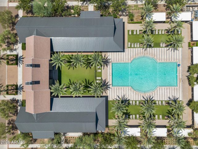 1935 W HIDE Trail, Phoenix, AZ 85085