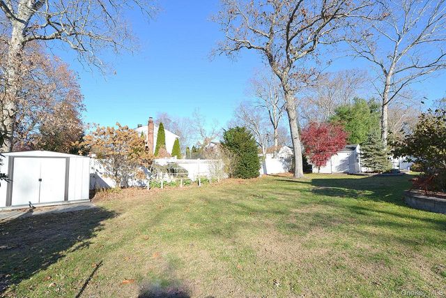 27 Albright Road, Coram, NY 11727