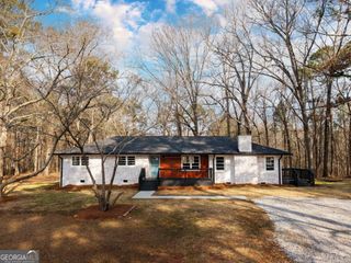 139 Pineview Road, Jackson, GA 30233