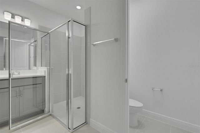 760 SUNSHOWER DRIVE, Lady Lake, FL 32159