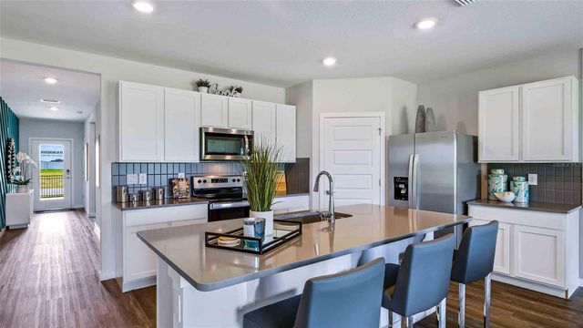 18316 BEEHIVE TERRACE, Lakewood Ranch, FL 34211