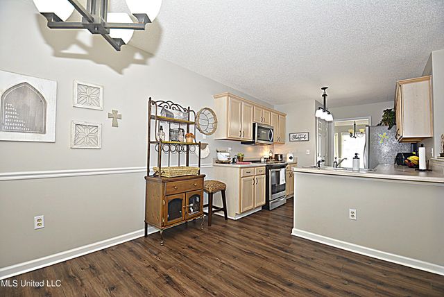 6363 Cheyenne Drive, Olive Branch, MS 38654