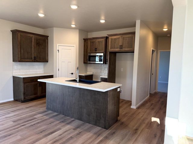 N9315 GEMSTONE COURT, Appleton, WI 54915