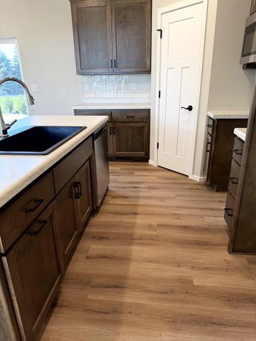 N9315 GEMSTONE COURT, Appleton, WI 54915