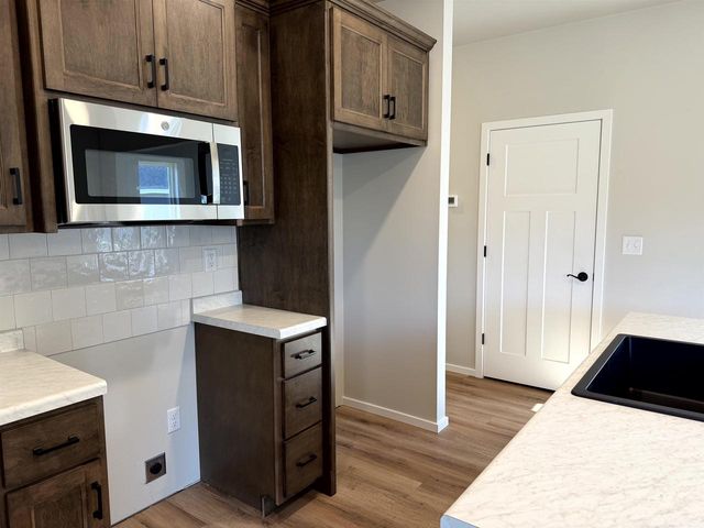 N9315 GEMSTONE COURT, Appleton, WI 54915