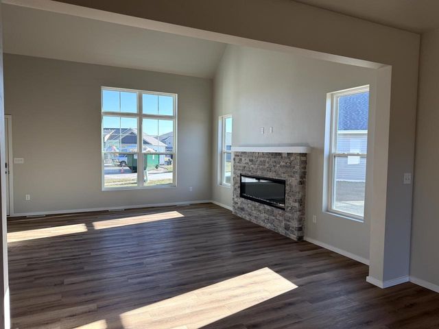 N9315 GEMSTONE COURT, Appleton, WI 54915