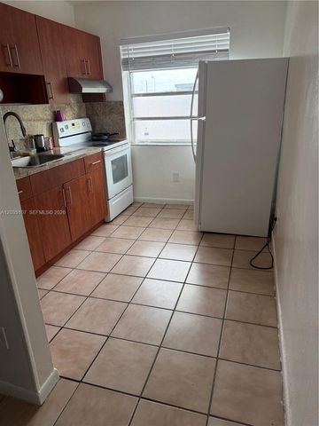 166 W 8th Street 3, Hialeah, FL 33010