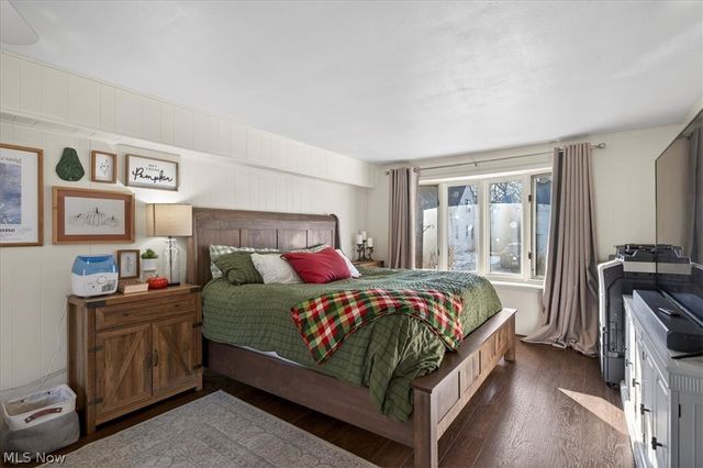 71 Lake Edge Drive, Euclid, OH 44123
