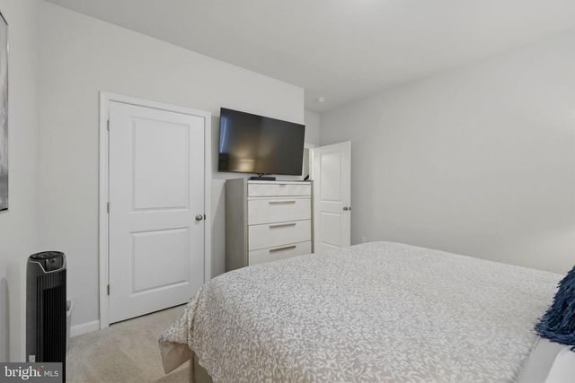 2 CHARLES DR, Gettysburg, PA 17325