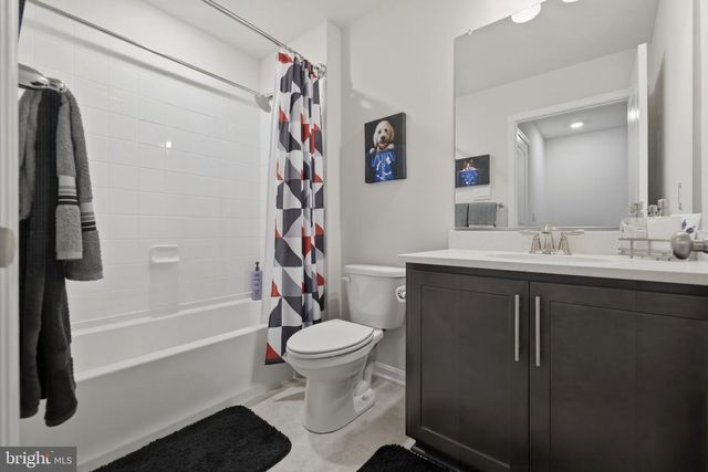 2 CHARLES DR, Gettysburg, PA 17325