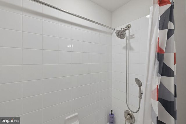 2 CHARLES DR, Gettysburg, PA 17325