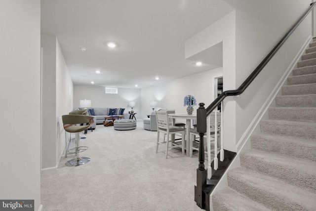 2 CHARLES DR, Gettysburg, PA 17325