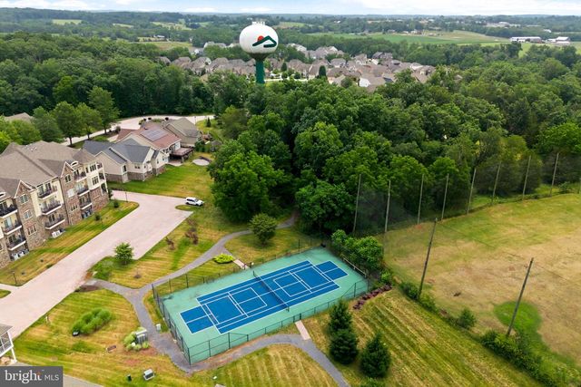 2 CHARLES DR, Gettysburg, PA 17325