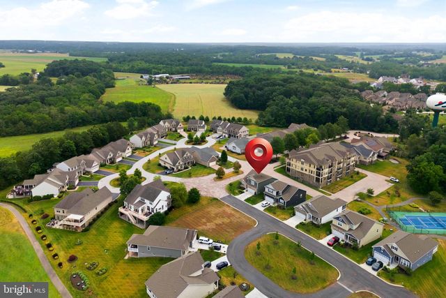 2 CHARLES DR, Gettysburg, PA 17325