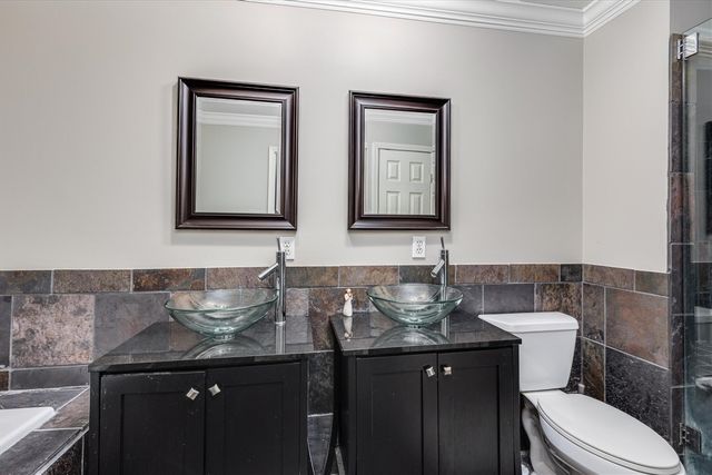 1393 Raliegh Place, Troy, MI 48084