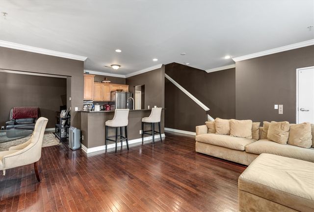 1393 Raliegh Place, Troy, MI 48084