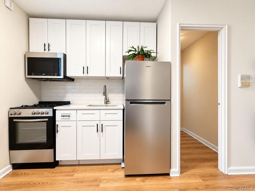 143-25 84th Drive 1L, Jamaica, NY 11435 — photo 3