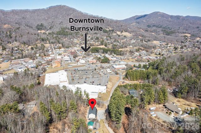 328 Bowditch Street 2B, Burnsville, NC 28714