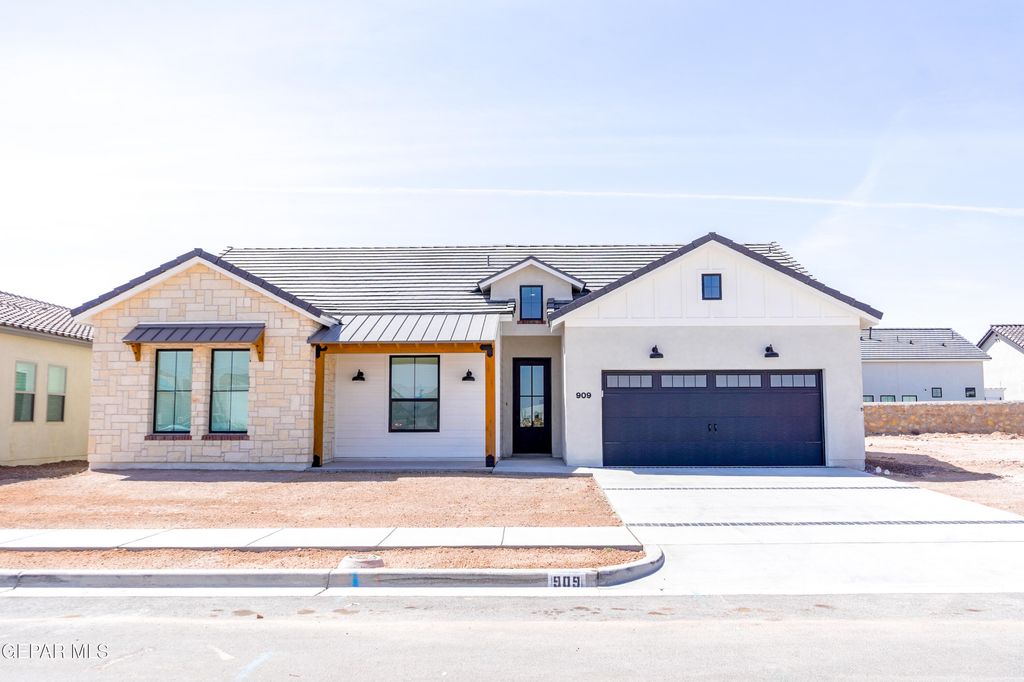15117 Allegiance Avenue, El Paso, TX 79938