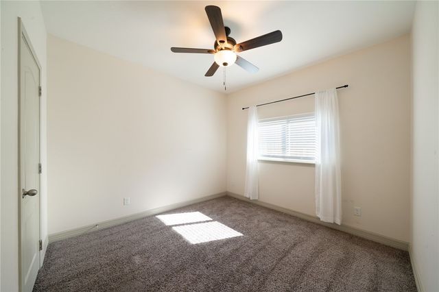 7521 Diamond Dr, Corpus Christi, TX 78414