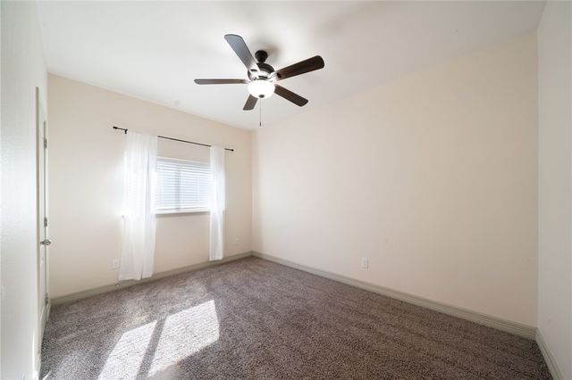 7521 Diamond Dr, Corpus Christi, TX 78414