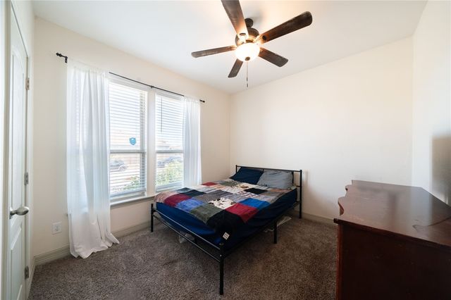 7521 Diamond Dr, Corpus Christi, TX 78414