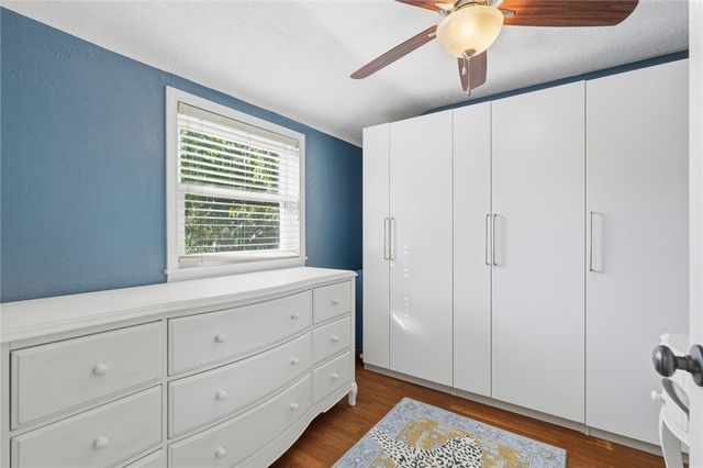 627 Greenlee Rd, Whitehall, PA 15227