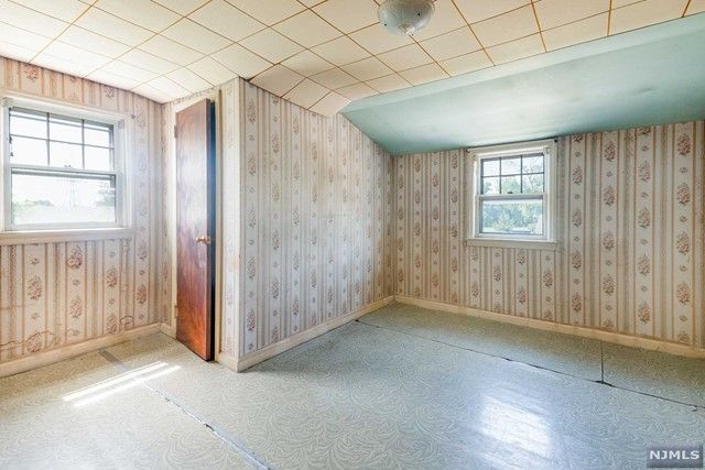 207 Highview Drive, Clifton, NJ 07013