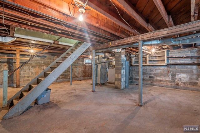 207 Highview Drive, Clifton, NJ 07013