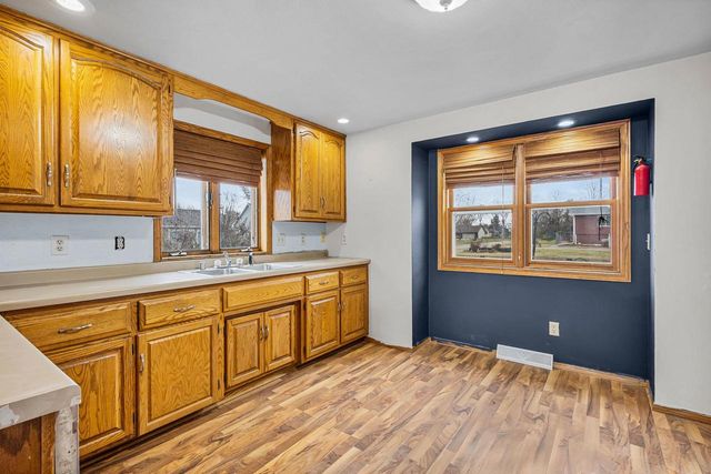 1241 BRIARWOOD DRIVE, Menasha, WI 54952