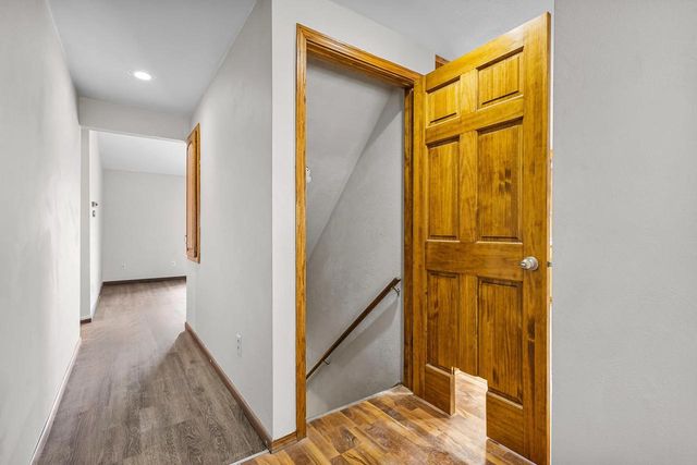 1241 BRIARWOOD DRIVE, Menasha, WI 54952