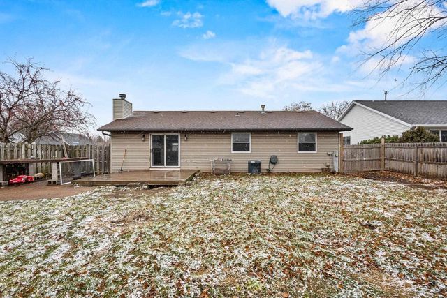 1241 BRIARWOOD DRIVE, Menasha, WI 54952