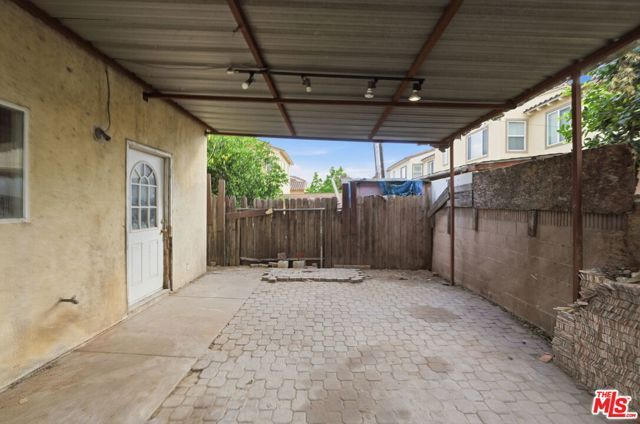 2650 E Dominguez Street, Long Beach, CA 90810