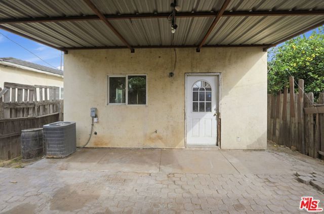 2650 E Dominguez Street, Long Beach, CA 90810