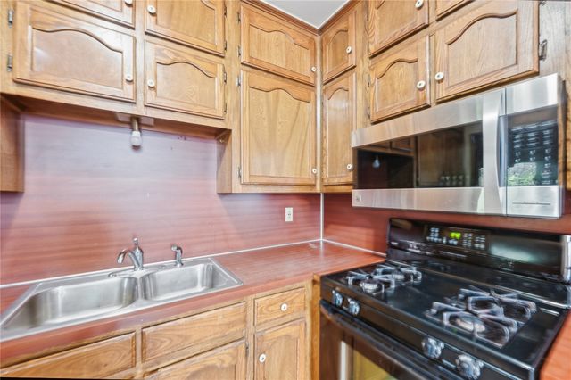 2127 S Oswego Avenue, Tulsa, OK 74114