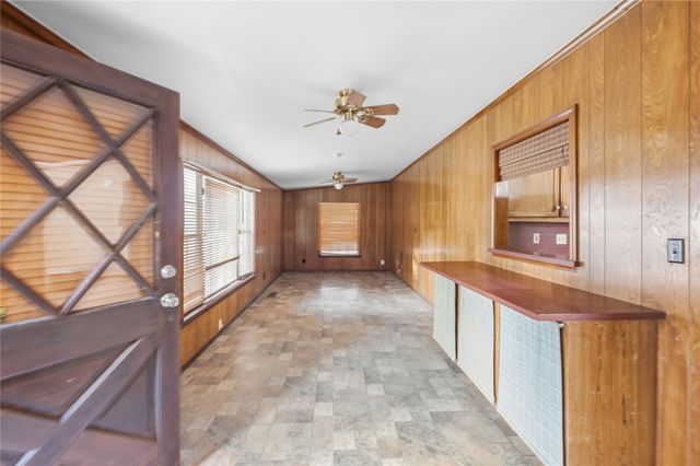 2127 S Oswego Avenue, Tulsa, OK 74114