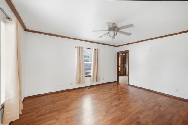 2127 S Oswego Avenue, Tulsa, OK 74114