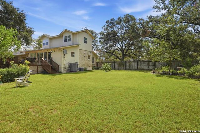 231 Oakleaf Dr, San Antonio, TX 78209