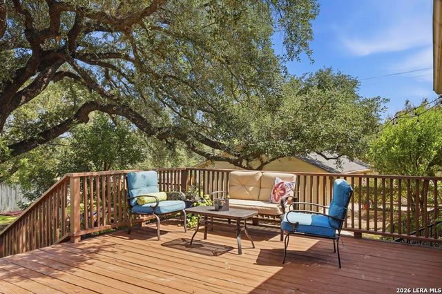 231 Oakleaf Dr, San Antonio, TX 78209